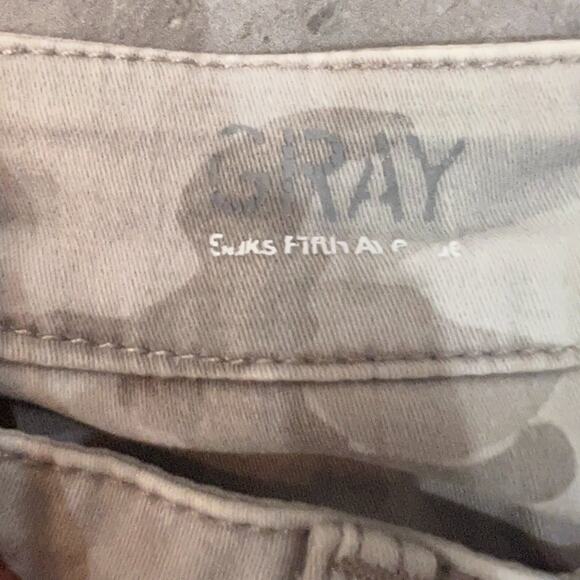 Gray by Saks Fifth Avenue camo skinny jeans, size 30 - Picture 3 of 9